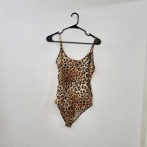 Fully tilt leopard print leotard